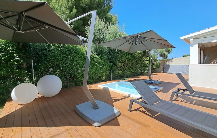 Lovely home in Leporano (TA) with WiFi