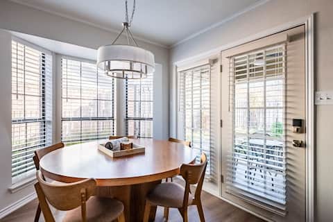 Relaxing 3BR Stay - BBQ, Games & Comfort!