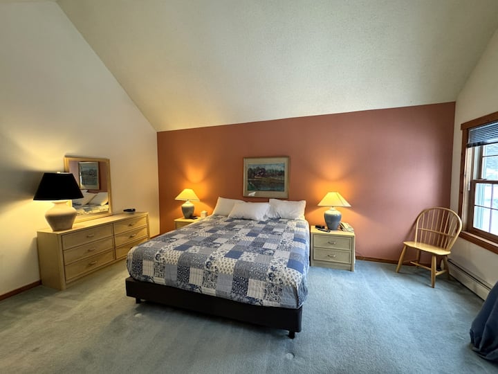 A continuación#1- King Bed- Sleeps 2