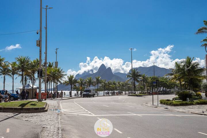 Beautiful apartment on Ipanema beach gallery image 4