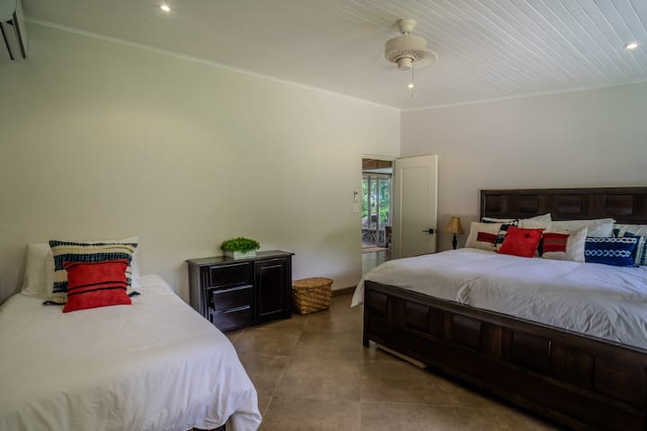 تريس بالماس 2025-18