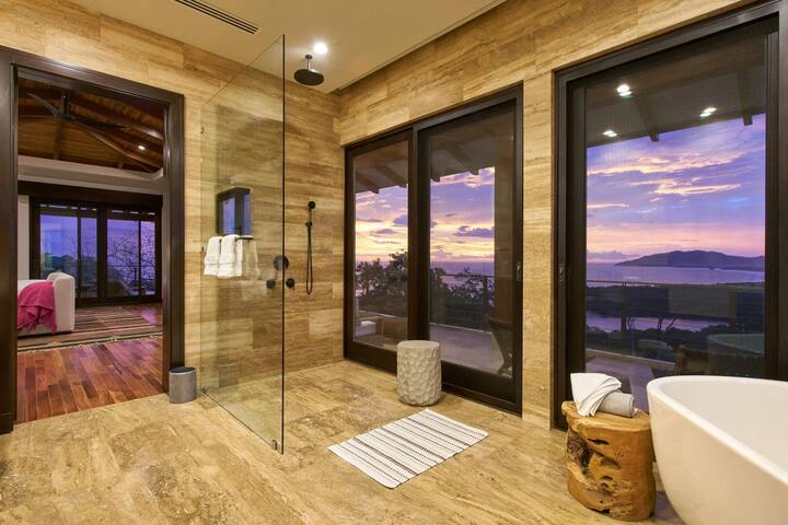 Luxurious Ocean View Villa I Fully Staffed