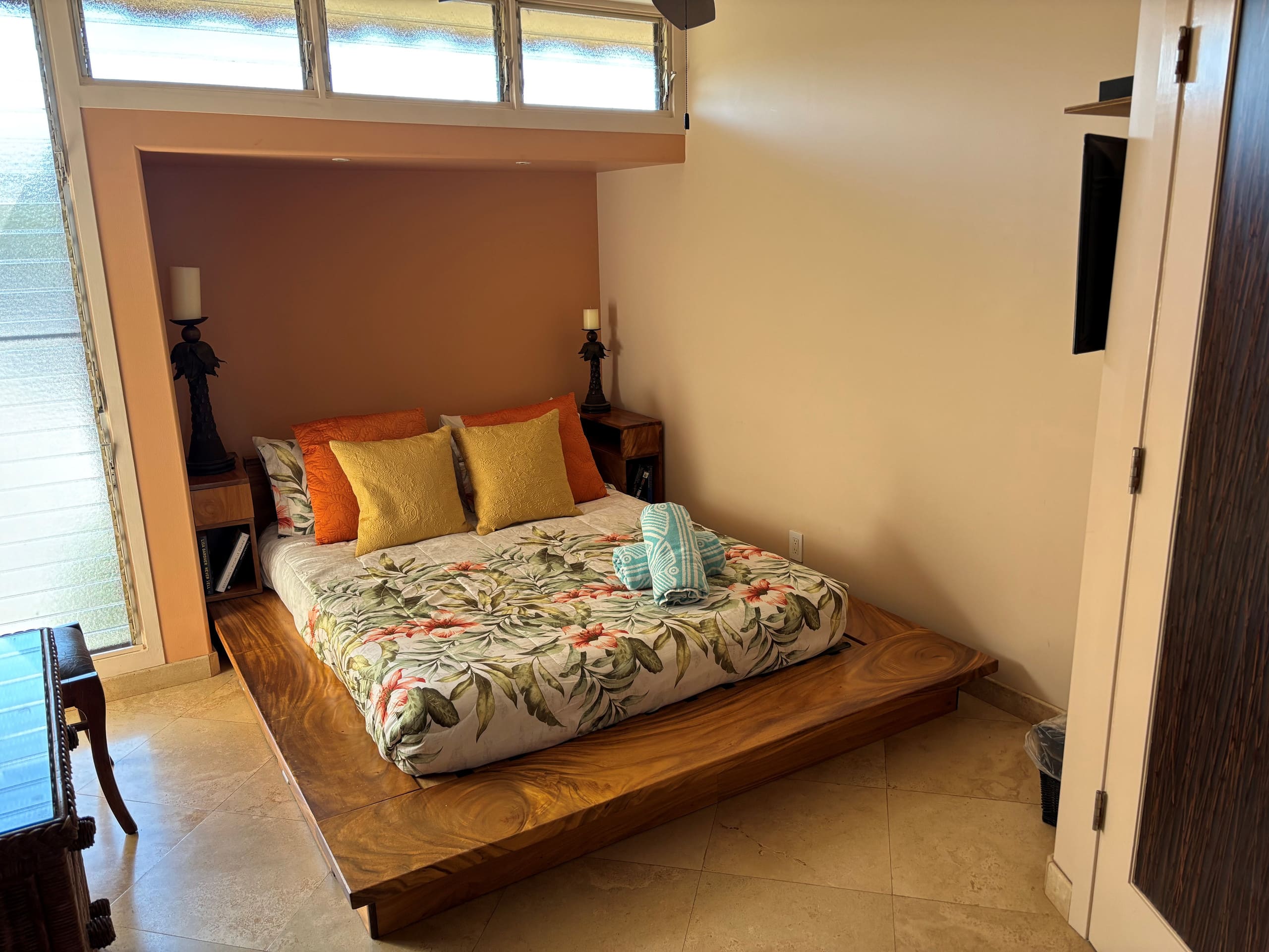 Condo in Lahaina · ★5.0 · 2 bedrooms · 2 beds · 2 baths - Image 9