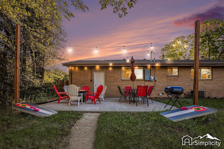 Modern Retreat W/ Firepit & Game Room - Colorado