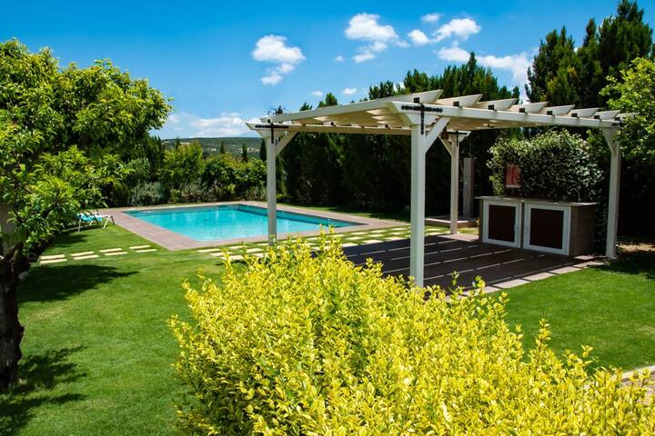 Villa Dimokratia – Private Pool, Sea View. gallery image 4