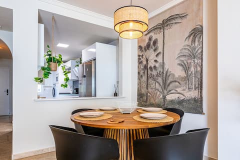 Premium apartment close to beach with 2 pools