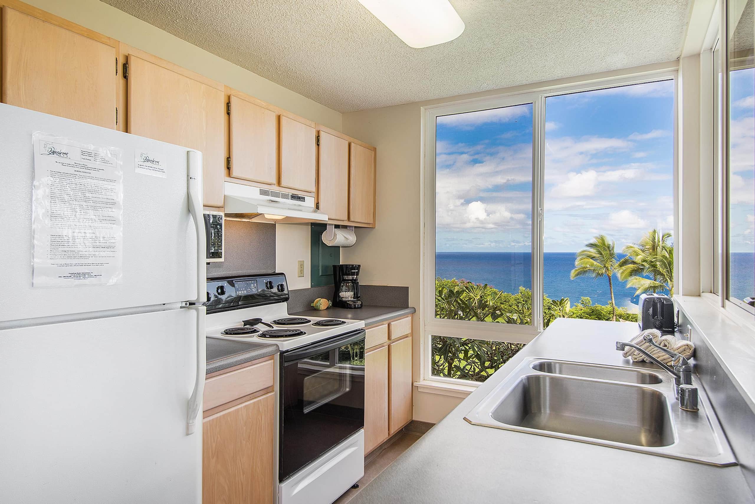 Condo in Princeville · ★4.67 · 1 bedroom · 2 beds · 2 private baths - Image 8