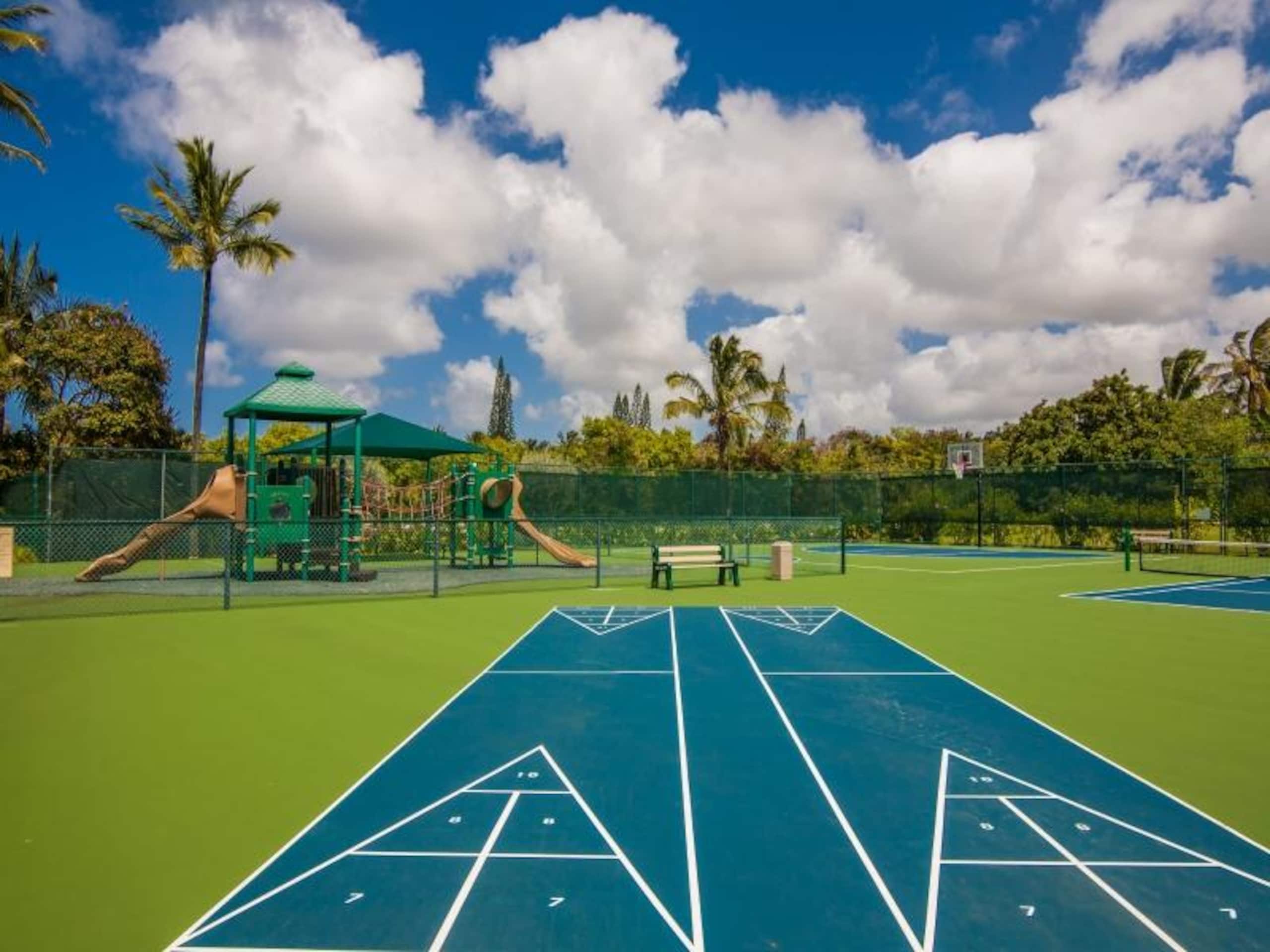 Condo in Princeville · ★4.67 · 1 bedroom · 2 beds · 2 private baths - Image 18