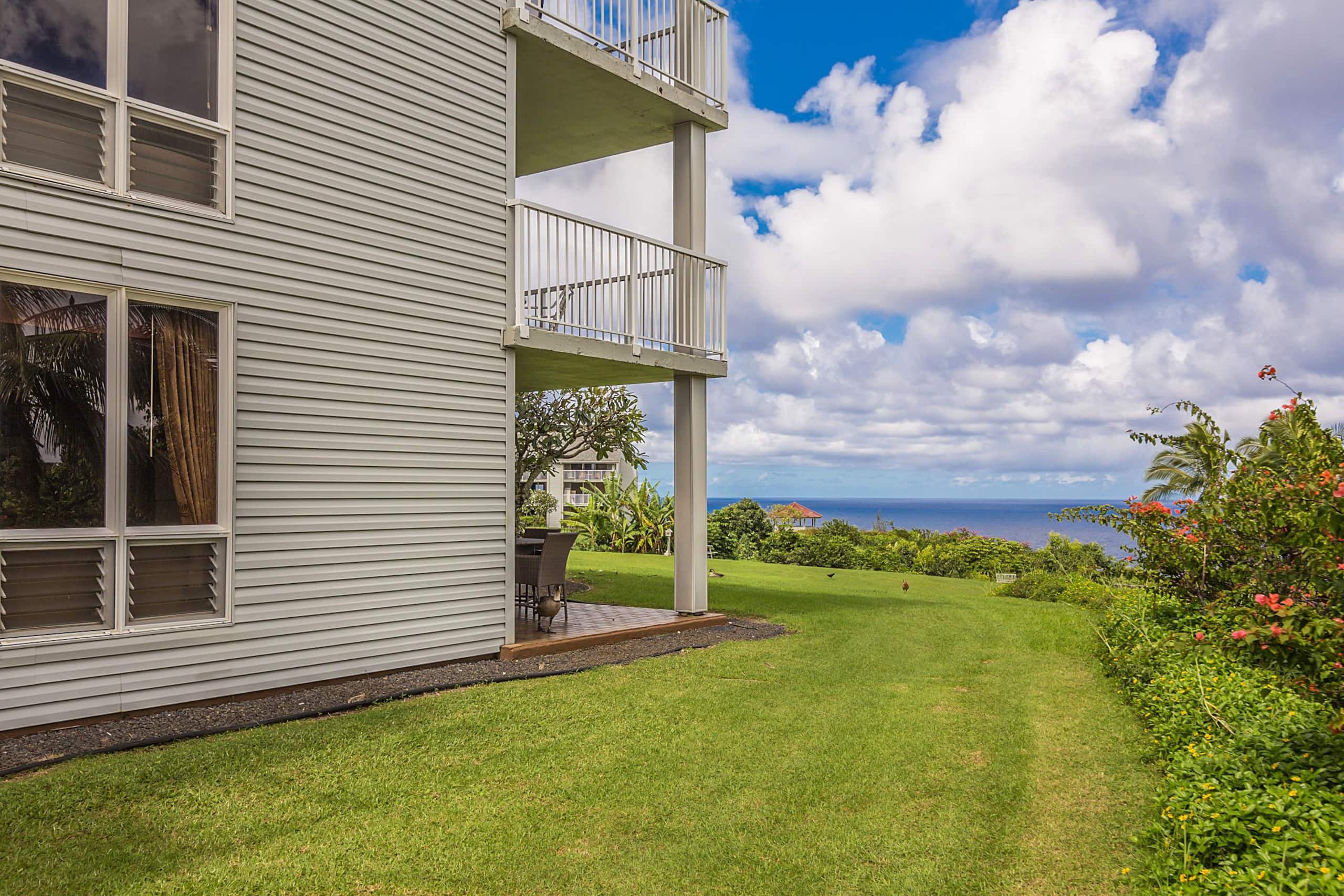Condo in Princeville · ★4.67 · 1 bedroom · 2 beds · 2 private baths - Image 20