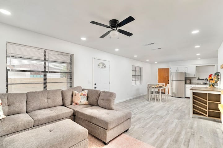 Spacious In Downtown Mcallen - McAllen