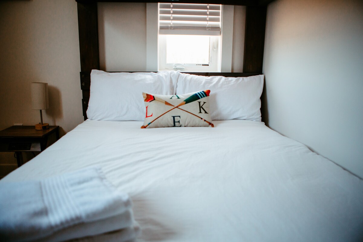 חדר שינה מס' 3 (מיטת קומתיים)