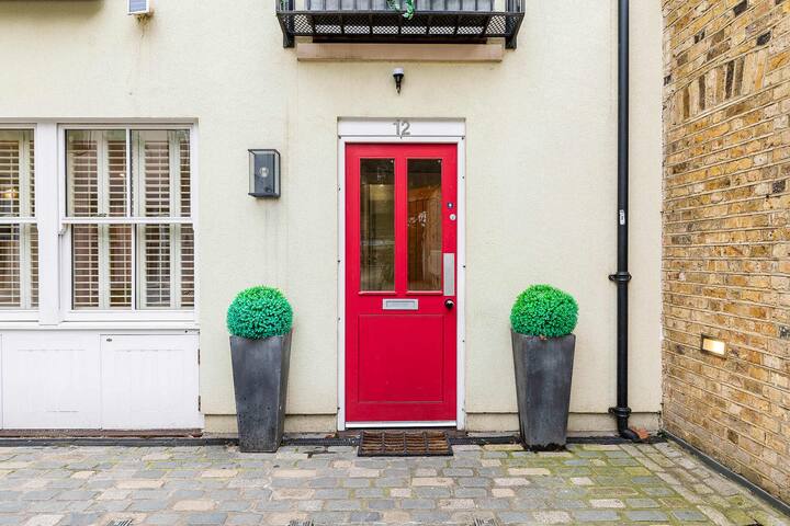 5-bedroom Mews House in Paddington by StayInLondon gallery image 2