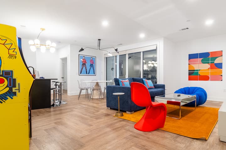 Rooftop, Close To Dt | Carter 4br Suite W/ Balcony - Nashville