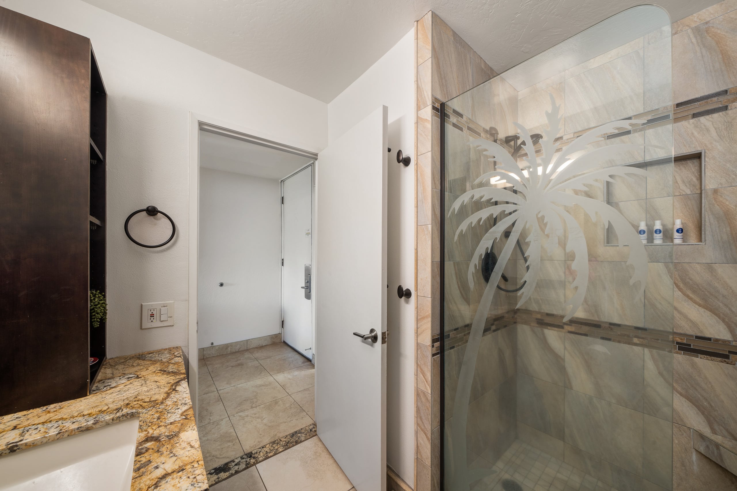 Condo in Kihei · ★4.88 · 1 bedroom · 2 beds · 1 bath - Image 21