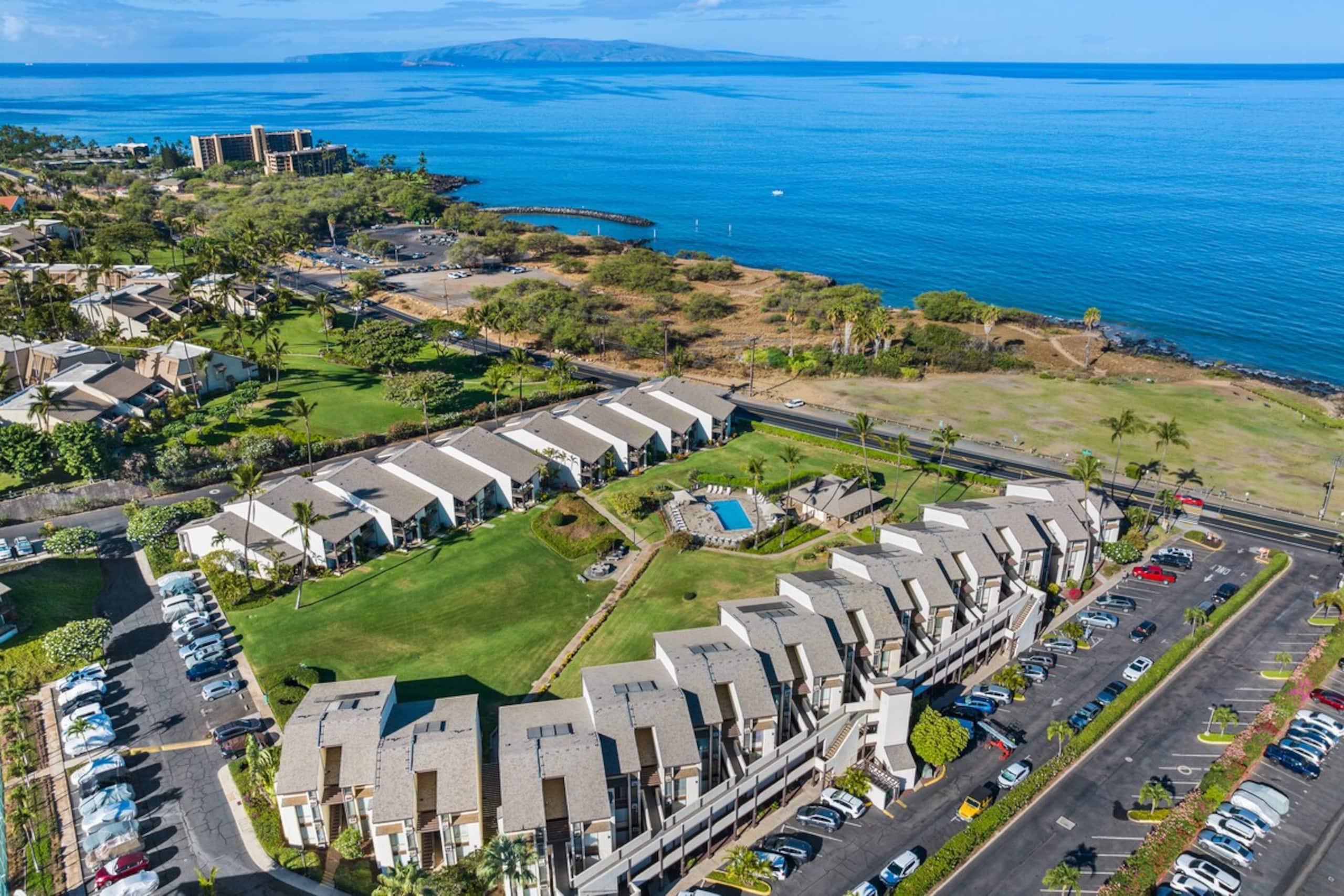 Condo in Kihei · ★4.88 · 1 bedroom · 2 beds · 1 bath - Image 41