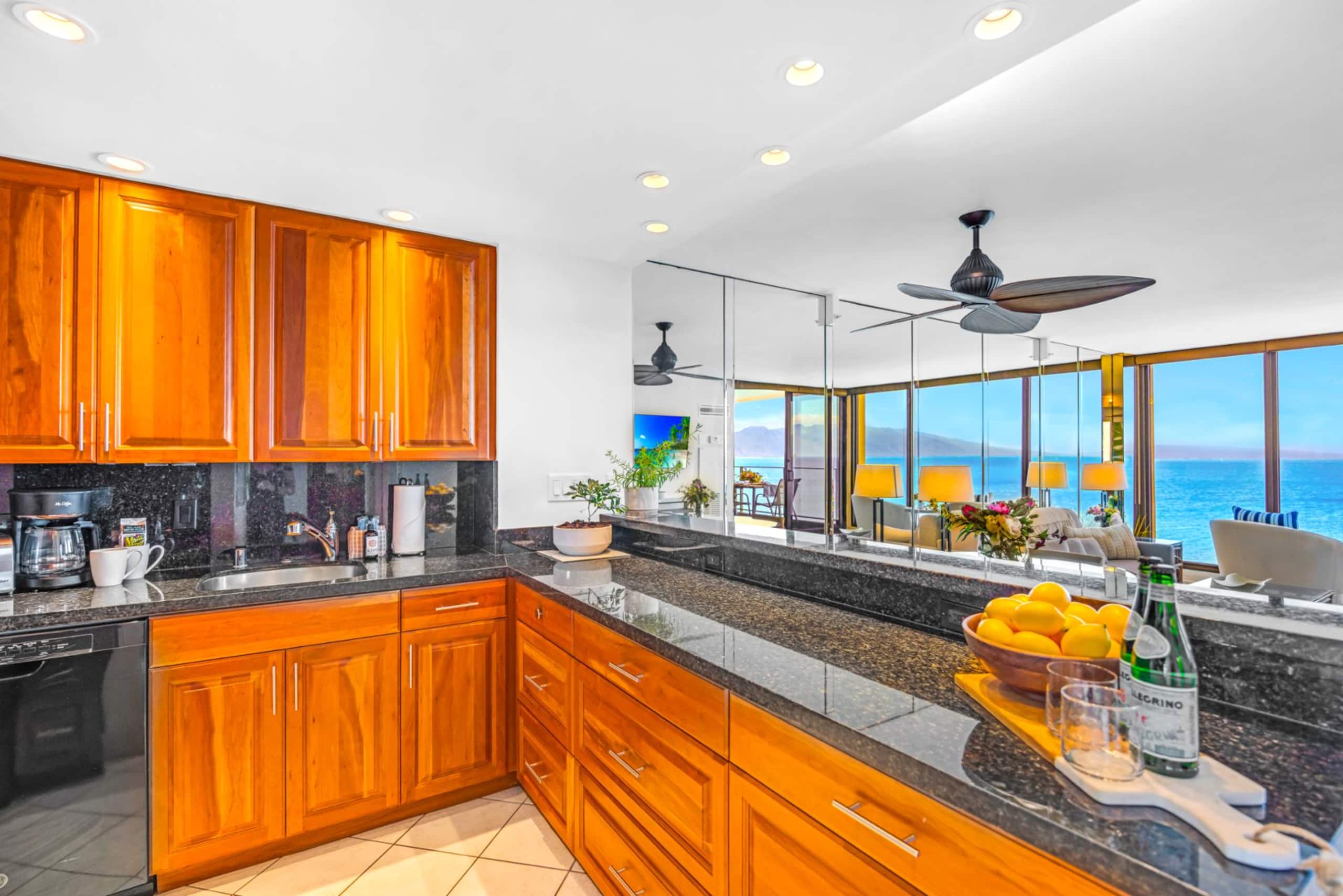 Condo in Lahaina · ★4.8 · 1 bedroom · 2 beds · 1 bath - Image 30