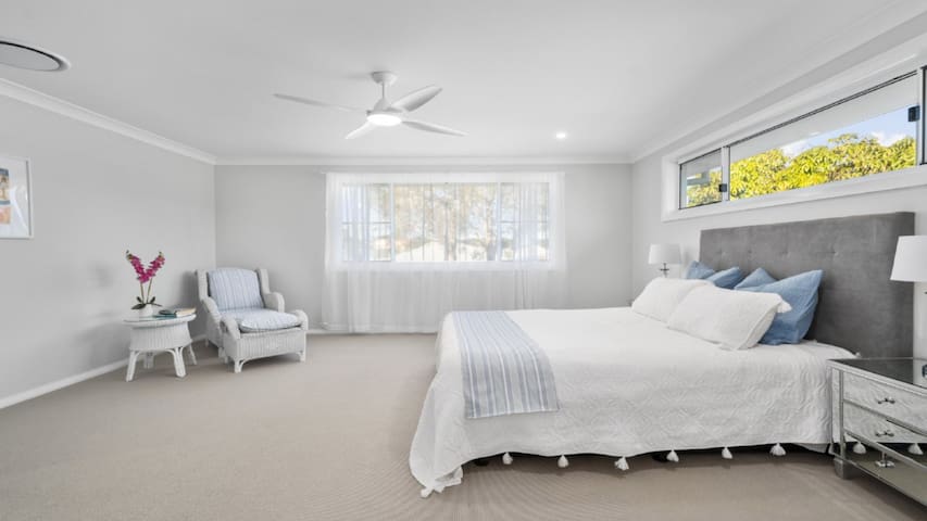 Calypso – Pool, Walk To Beach, Sawtell gallery image 5