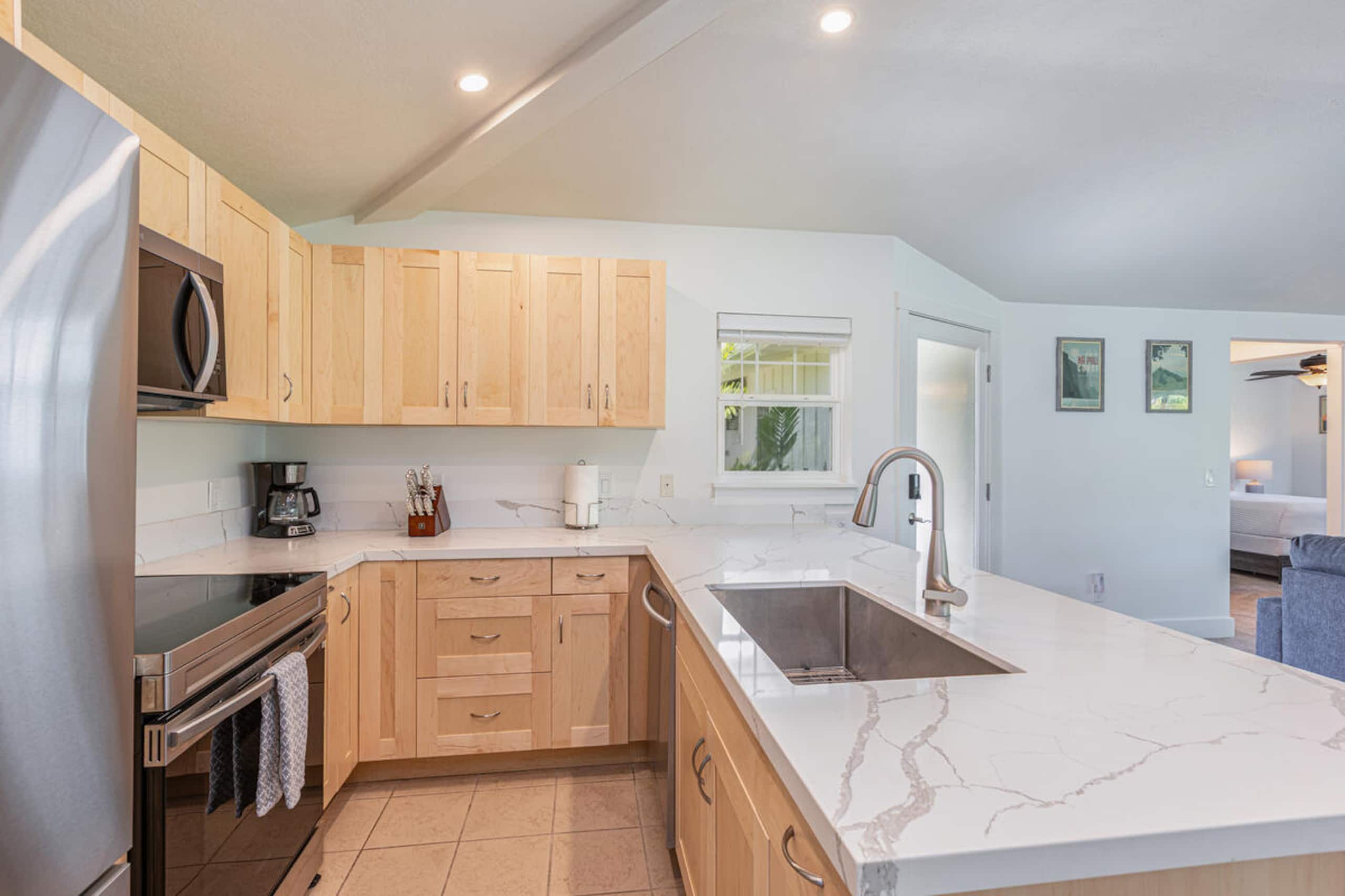 Home in Princeville · ★5.0 · 3 bedrooms · 3 beds · 3 baths - Image 12