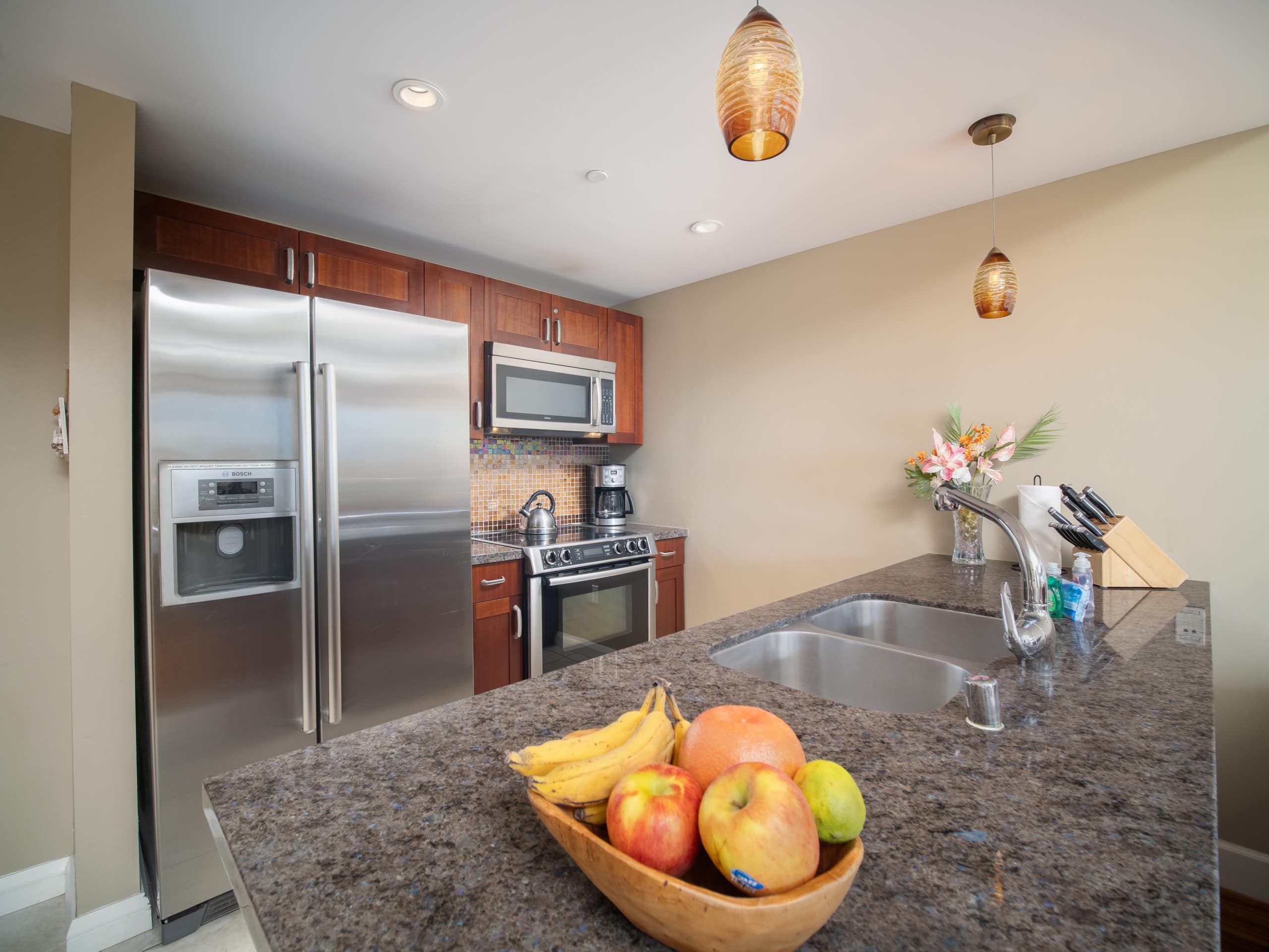 Home in Lahaina · ★5.0 · 1 bedroom · 2 beds · 1 bath - Image 4