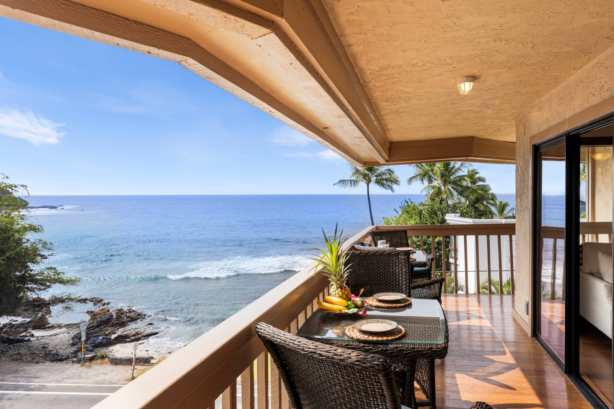 Royal Kahili 401A by Gather: Oceanfront Penthouse - Image 24