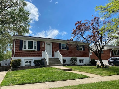 North Bethesda Gem - Entire House 5 min from Metro