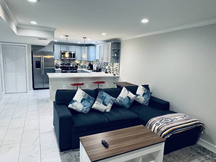 2 Bedroom Apt - 5 Min. From Metro, Pike & Rose - 켄싱턴