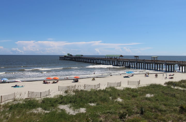 Opulent 4 Br/ 4 Bath Ocean Front Villa~whispering - Folly Beach, SC