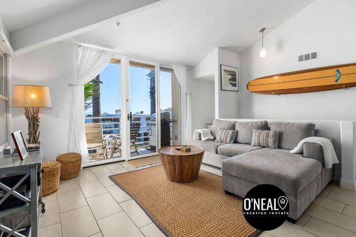 Capitola Village Condo – 2 min walk to beach gallery image 2