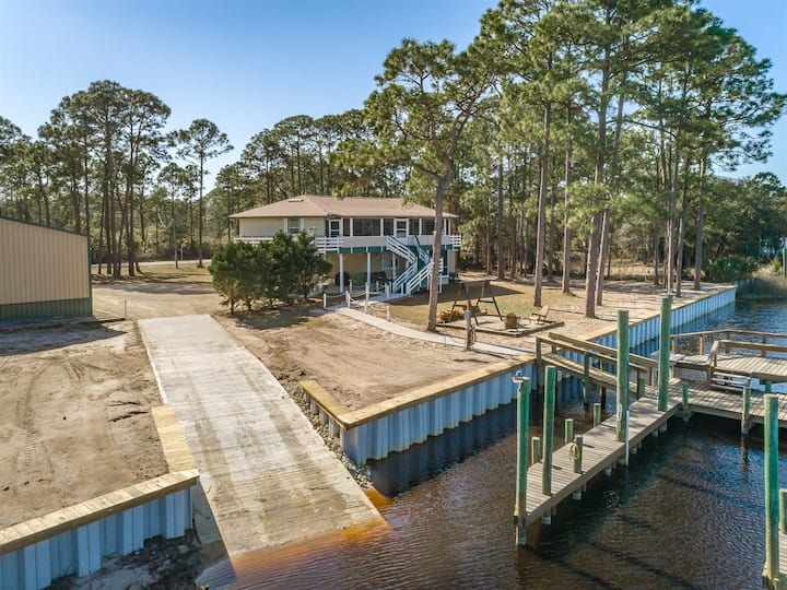 A Beautiful Bayou - 1br/1ba Studio On The River - Carrabelle, FL