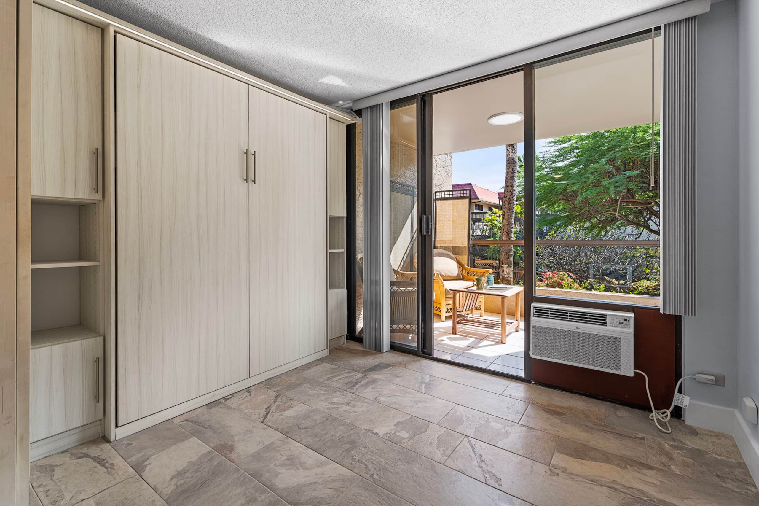 Condo in Kailua-Kona · ★4.92 · 1 bedroom · 2 beds · 2 baths - Image 18