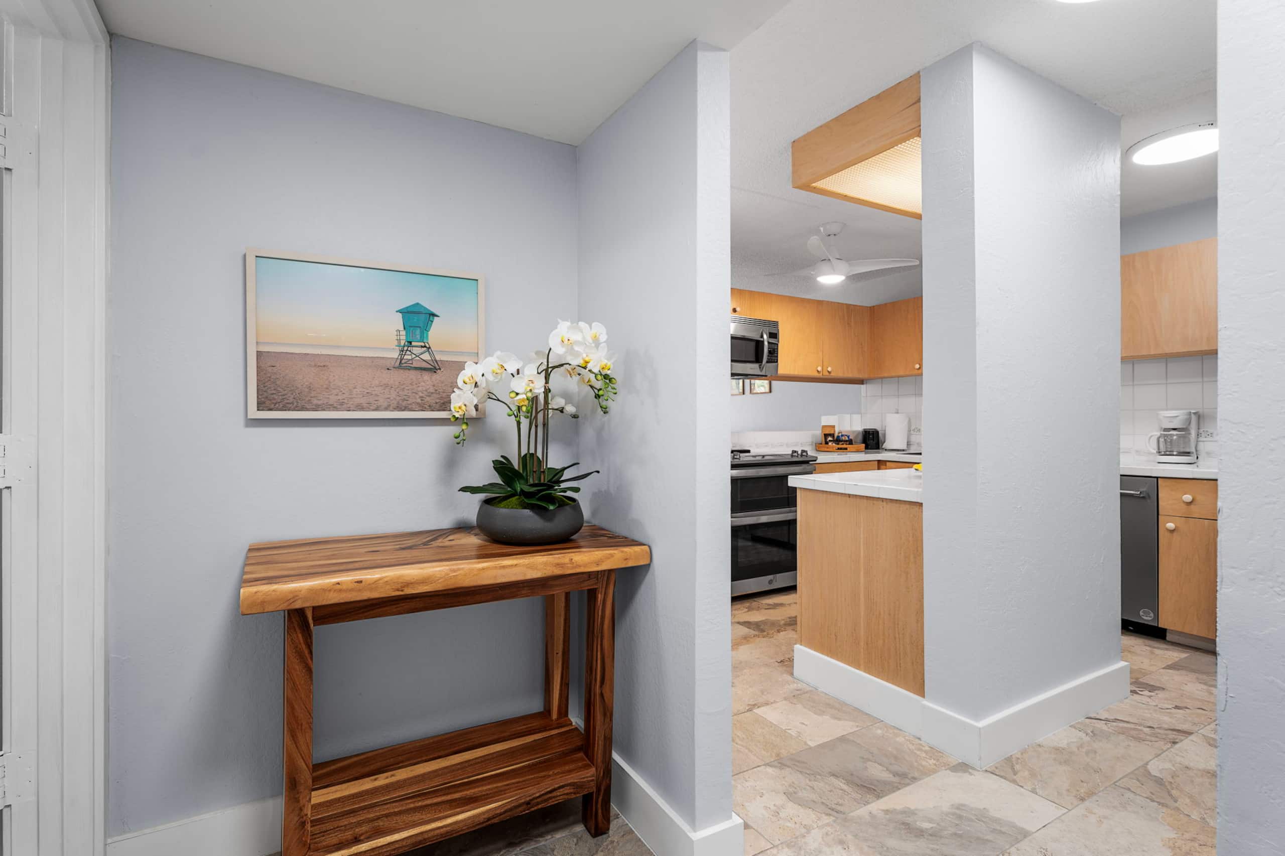 Condo in Kailua-Kona · ★4.92 · 1 bedroom · 2 beds · 2 baths - Image 9
