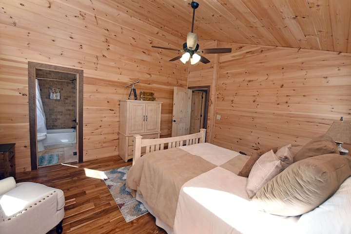 Stoneman Lodge - დასაქირავებელი ხის სახლი Blue Ridge ‑ ში