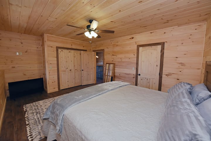 Stoneman Lodge - დასაქირავებელი ხის სახლი Blue Ridge ‑ ში