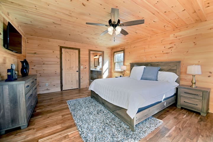 Stoneman Lodge - დასაქირავებელი ხის სახლი Blue Ridge ‑ ში