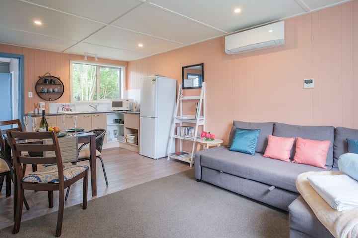 Isobel's Rose Cottage (Pet Friendly) - Hanmer Springs