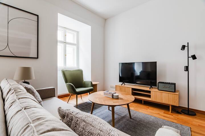 Blueground | Prague 1, furnished, Old town square