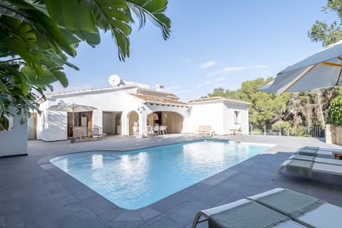 Beautiful family villa with 5 bedrooms