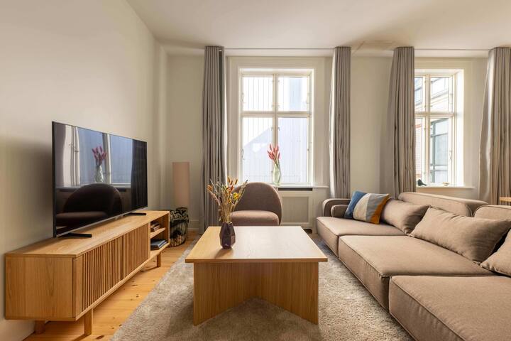 Beautiful & Spacious 4BR in Vesterbro gallery image 4