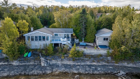 Rustic Waterfront Cottage w/ Hot Tub