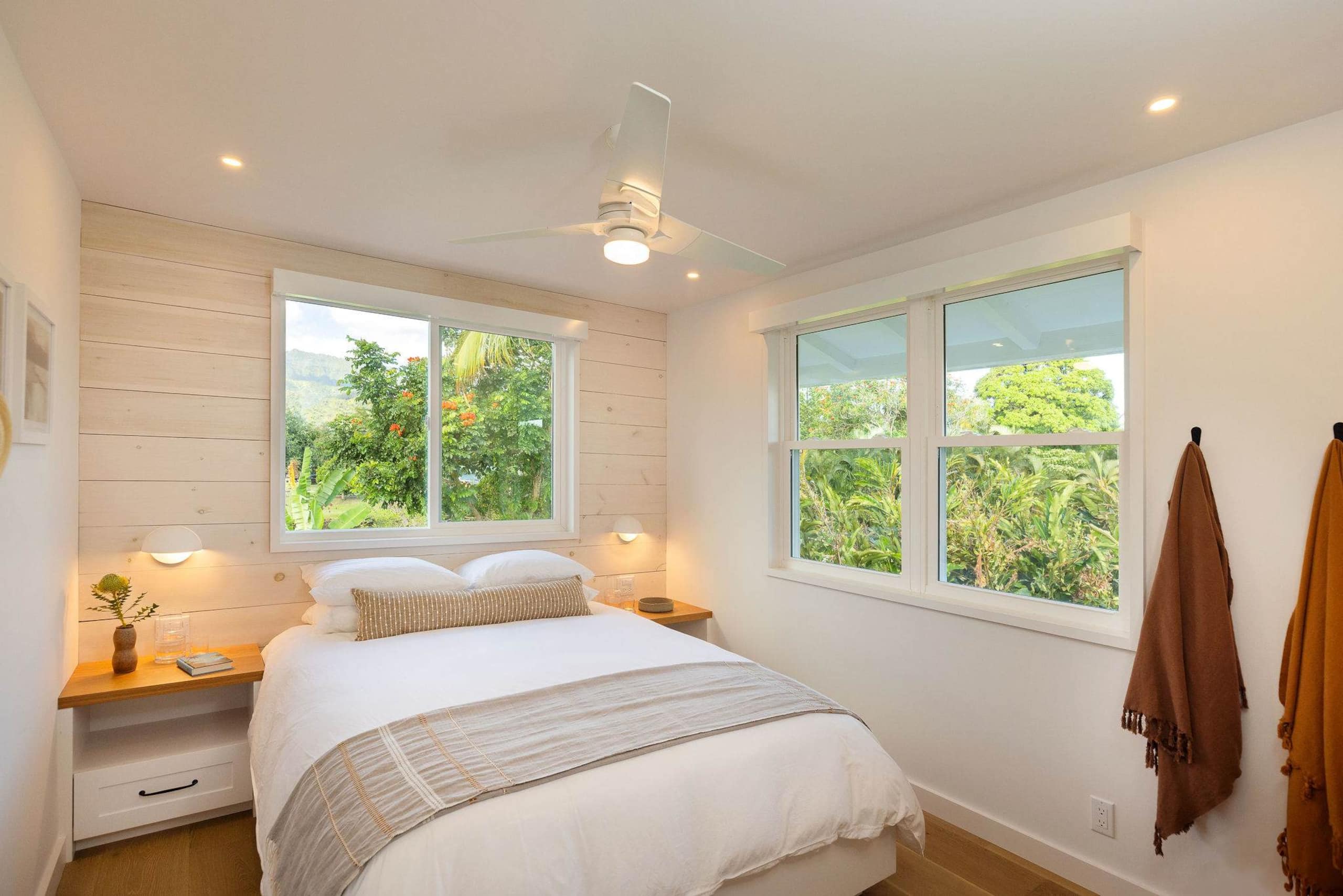 Home in Hanalei · ★5.0 · 2 bedrooms · 4 beds · 2 baths - Image 19