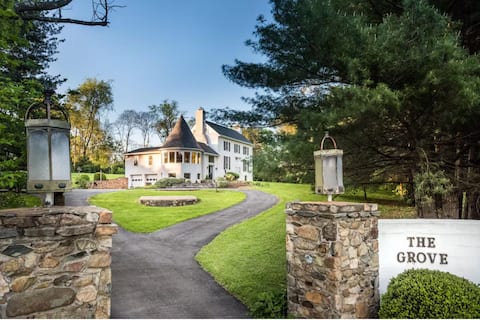 Spectacular Home : Sauna and Fun Spaces