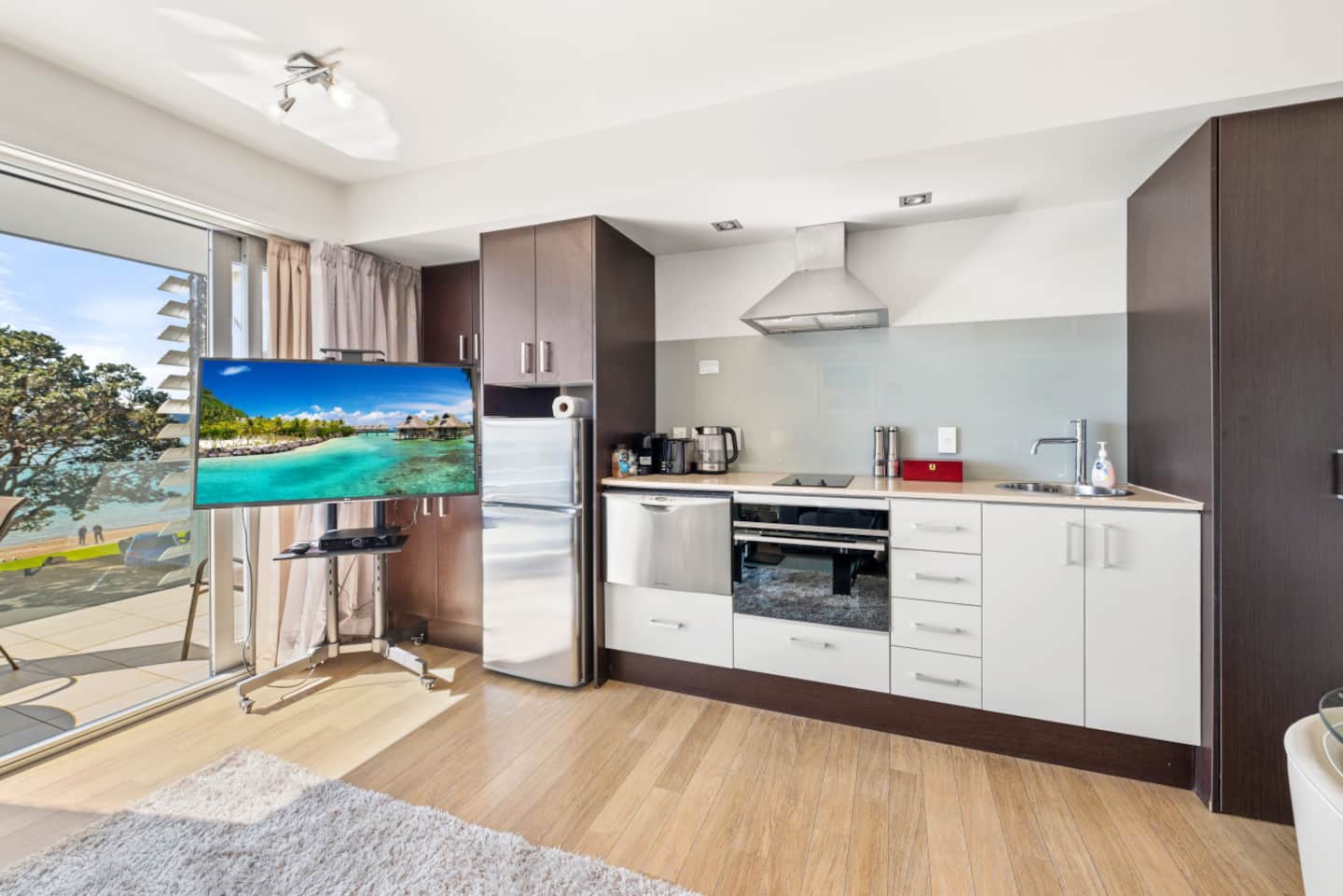 Paihia Beachfront 1 Bedroom Aptm 4