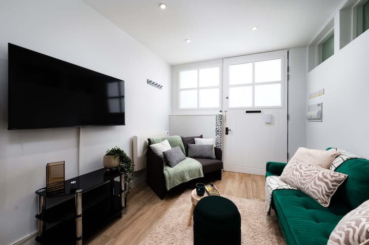 Stylish Finsbury Park Flat | Lounge | Fast Wifi - Greenwich