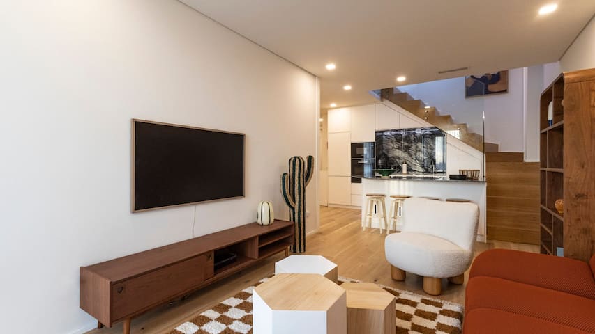 New 3BR w/ Rooftop & Balcony Views by LovelyStay gallery image 2