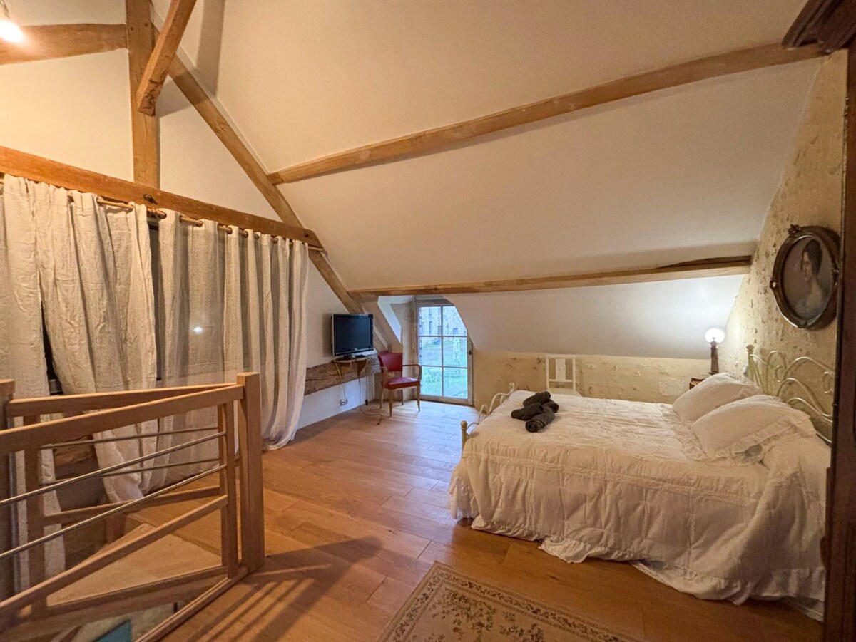 Deuxième chambre à l'étage des Granges