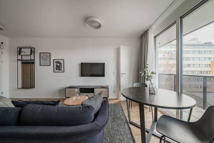 Arbio I Liv’s Place Lux Apartments managed Airbnb listing 2