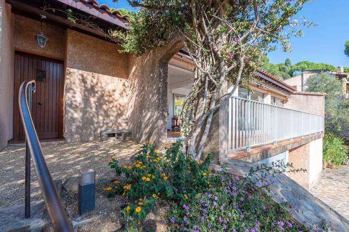 C21Locationvacances managed Airbnb listing 2
