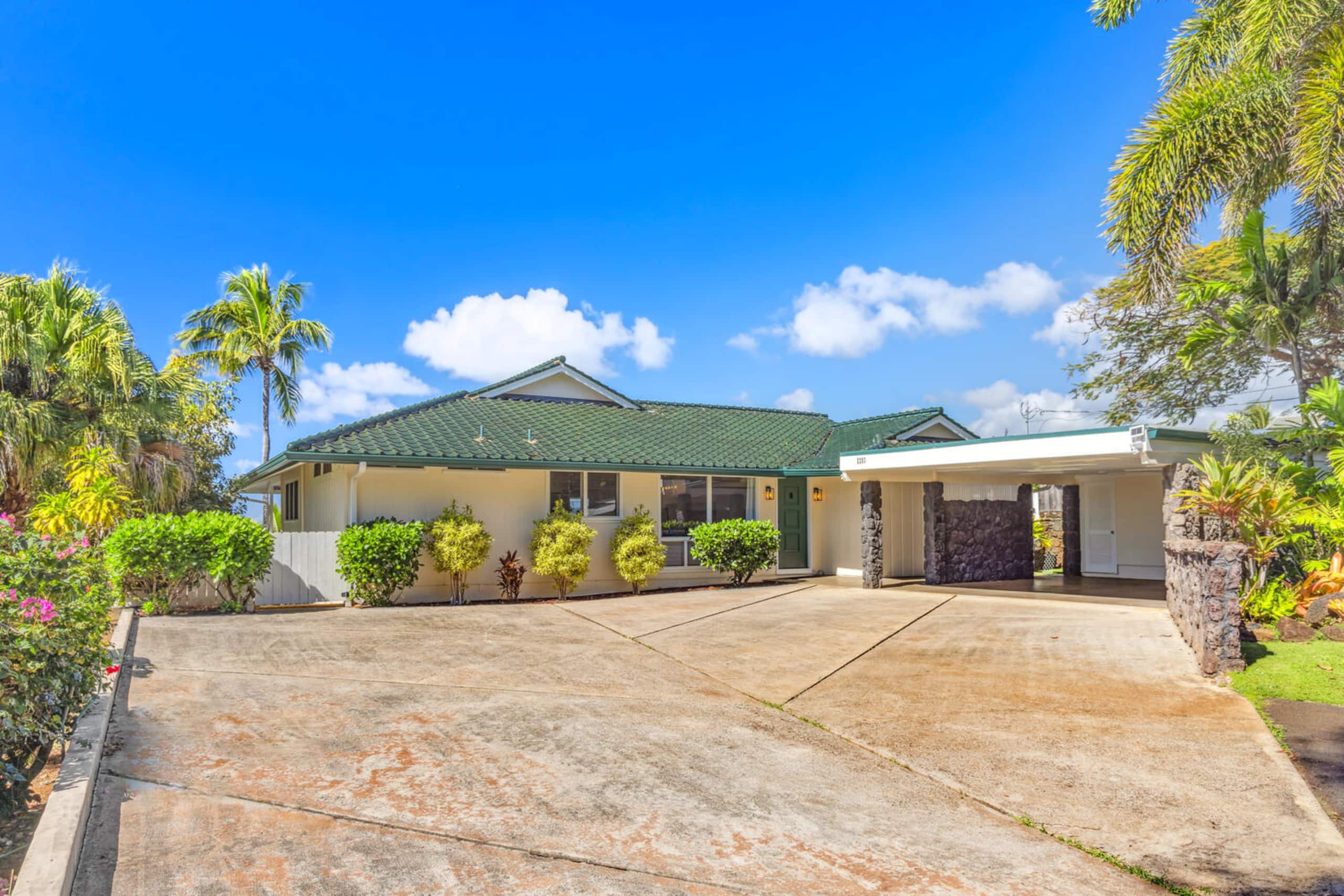 Home in Koloa · ★4.74 · 3 bedrooms · 5 beds · 3 baths - Photo 16