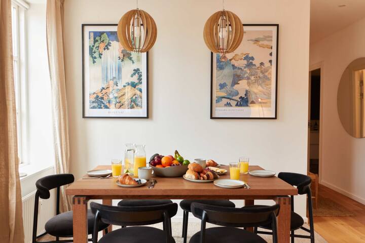 Stunning 2 BR Home on Nyhavn w/Private Balcony gallery image 3