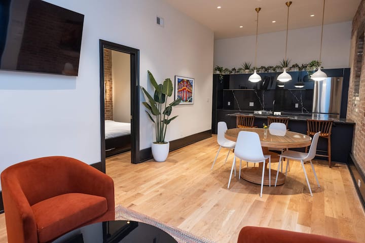 Modern Luxury & Historic Charm 4BR Retreat